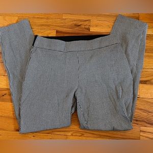 A New Day Black & White Herringbone Straight Leg Pant size 8